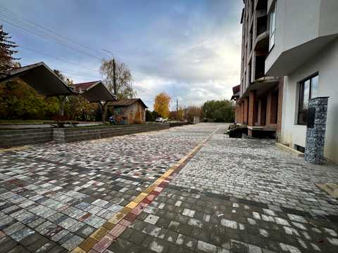 комерційна за адресою Теремнівська вул., 65А
