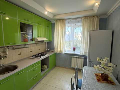 квартира за адресою Запорізька вул., 4