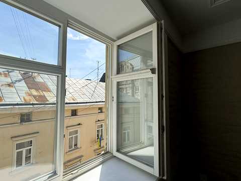 квартира по адресу Братьев Рогатинцев ул., 7