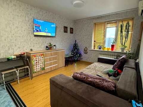 квартира за адресою Дмитра Луценка вул. (Крейсера "Аврора"), 16