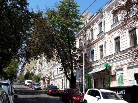 комерційна за адресою Софіївська вул., 6
