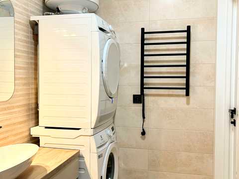 квартира за адресою Дніпровська набережна вул., 15-К