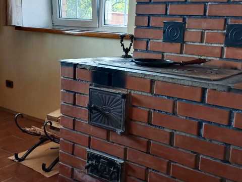 дом по адресу центральна