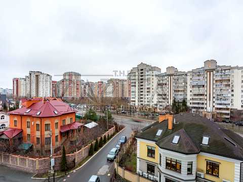 квартира по адресу Творческая ул., 4