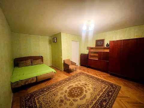 квартира за адресою Машинобудівна вул., 8