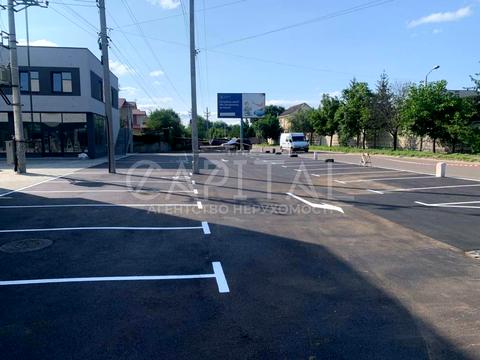 комерційна за адресою Центральна вул., 1
