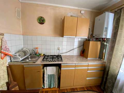 квартира за адресою Гната Хоткевича вул., 54