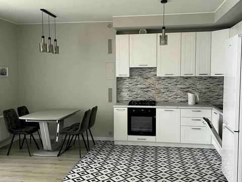 квартира за адресою Раїси Окіпної вул., 8
