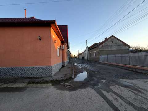 дом по адресу Олега Ольжича ул. (Івана Лобачевського), 15