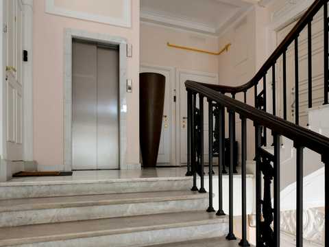 комерційна за адресою Київ, Терещенківська вул., 13