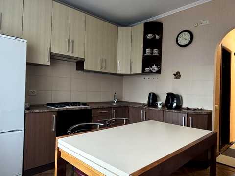 квартира за адресою Зарічанська вул., 26