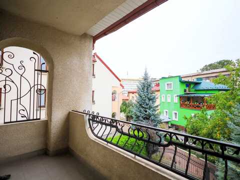 будинок за адресою Чорновола вул., 93а