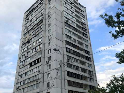 квартира за адресою Ревуцкого ул., 42