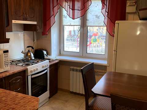 квартира за адресою Перемоги вул., 24