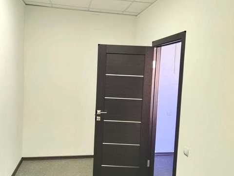комерційна за адресою Європейська вул. (Новгородська), 3