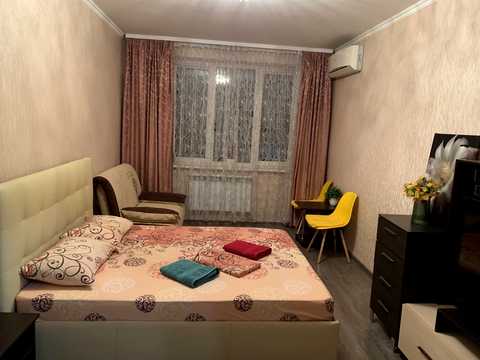 квартира за адресою Феодосійська вул., 2-Л