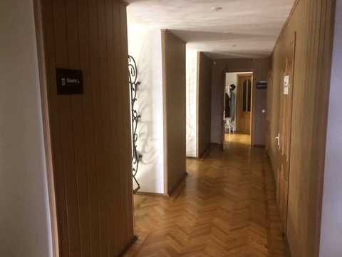 комерційна за адресою Дмитра Яворницького просп. (Карла Маркса), 67а