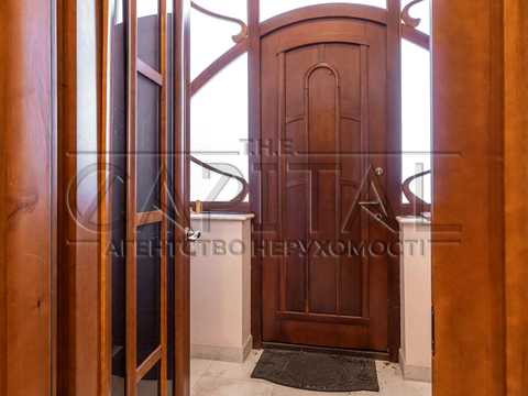 будинок за адресою Лісна