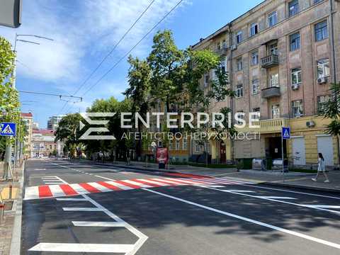 квартира за адресою Київ, Пирогова вул., 5