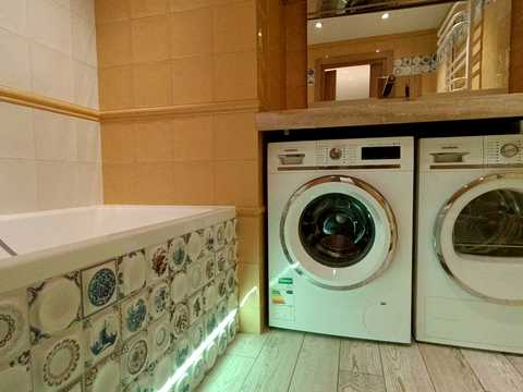 квартира по адресу Степана Бандери ул., 6