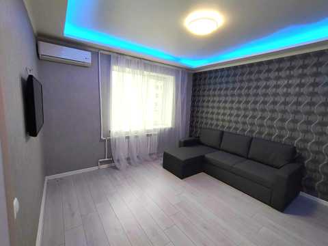 квартира за адресою Софії Русової вул., 7