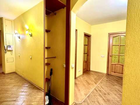 квартира по адресу Феодосийская ул., 10