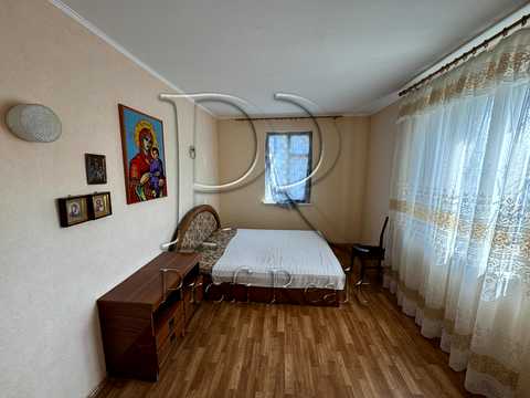 дом по адресу с. Рожны, Лугова вулиця, 12