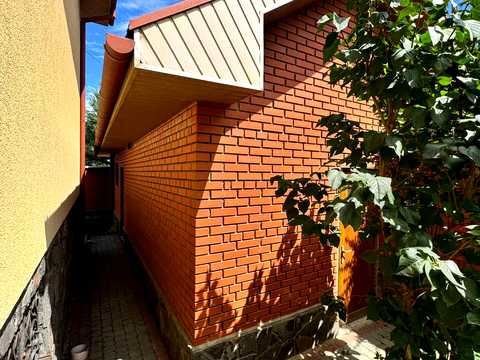 будинок за адресою Набережна, 53