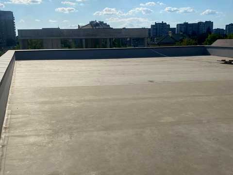 комерційна за адресою Тісна вул., 2