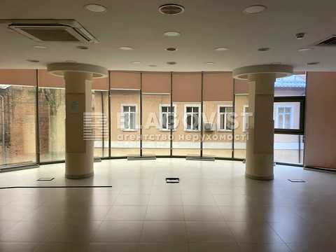 комерційна за адресою Басейна вул., 7-В
