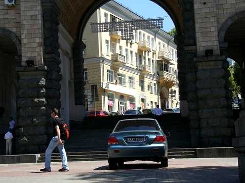 коммерческая по адресу Лютеранская ул., 3