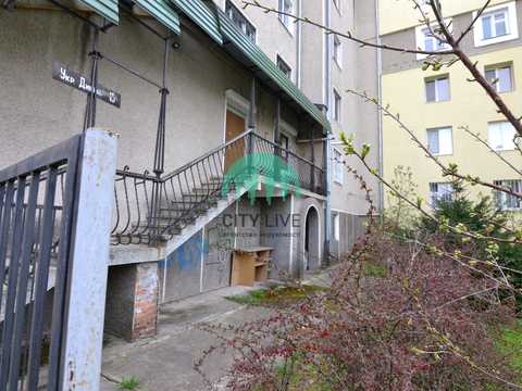 комерційна за адресою Української Дивізії вул., 15