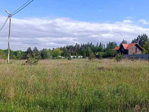 ділянка за адресою с. Лука, Шкільна