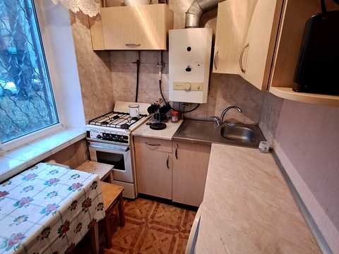 квартира за адресою Перемоги вул., 73