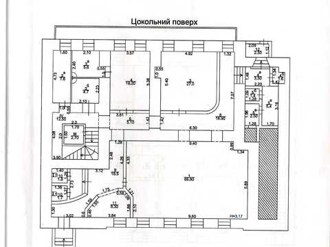 комерційна за адресою Кузнечна вул., 2