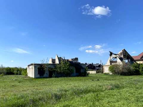 участок по адресу с. Новоселовка, Рабочая, 28