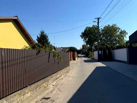 участок по адресу Весняна ул.