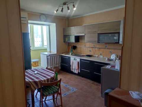 квартира за адресою Олександра Кошиця вул., 7-А