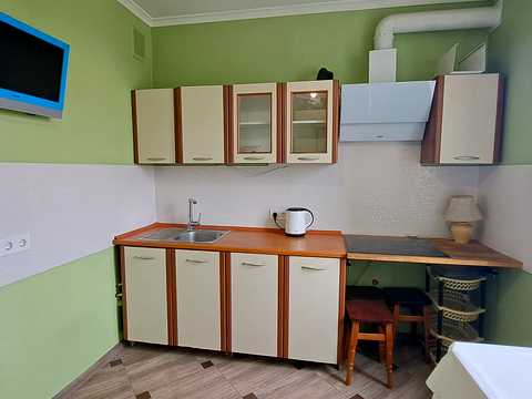 квартира за адресою Ревуцького вул., 10/2