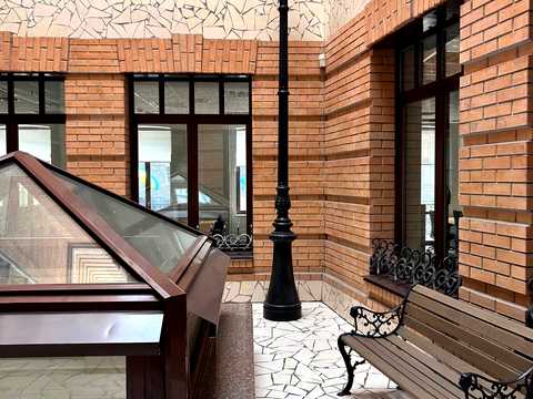 коммерческая по адресу Михайловская ул., 7