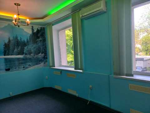 комерційна за адресою Водопровідна вул., 20