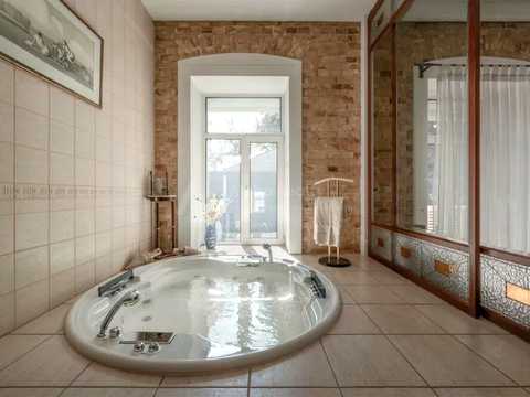 квартира за адресою Десятинна вул., 13
