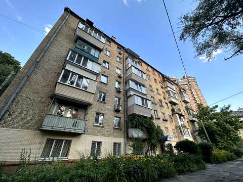 квартира за адресою Леоніда Первомайського вул., 11