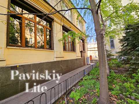 коммерческая по адресу Заньковецкой ул., 8