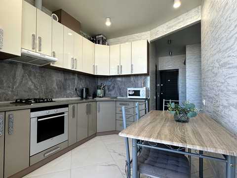 квартира за адресою Соборна вул., 105/3