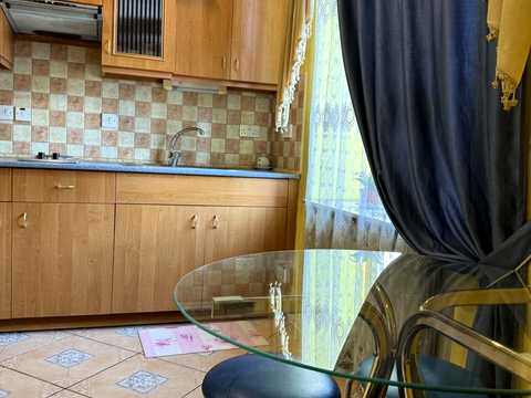 квартира за адресою Вʼячеслава Чорновола просп. (), 1