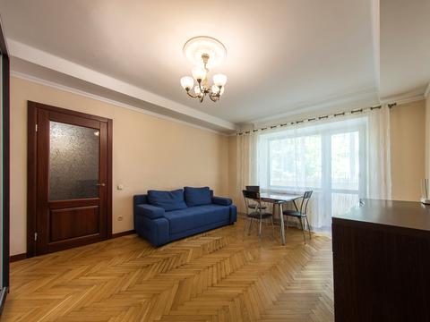 квартира за адресою Велика Васильківська вул. (Червоноармійська), 85/87