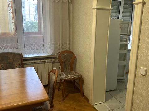квартира за адресою Левка Лук'яненка вул. (Маршала Тимошенка), 13-А