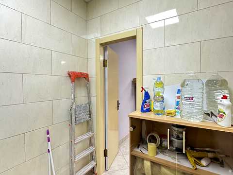 комерційна за адресою Ракетна вул., 24