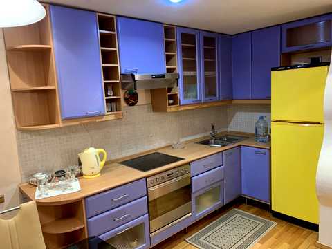 квартира за адресою Анни Ахматової вул., 3